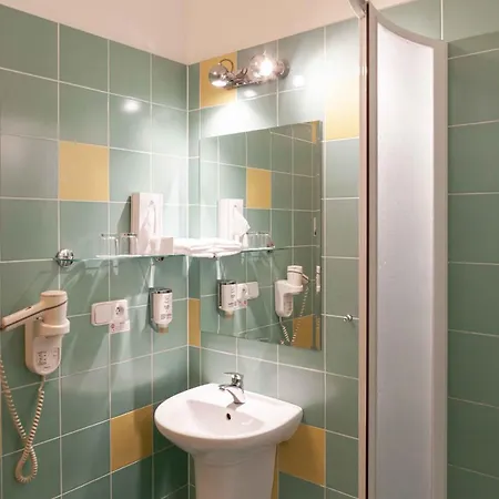 Hotel Equitana 4*