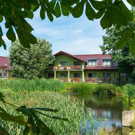 Equitana Hotel 4*