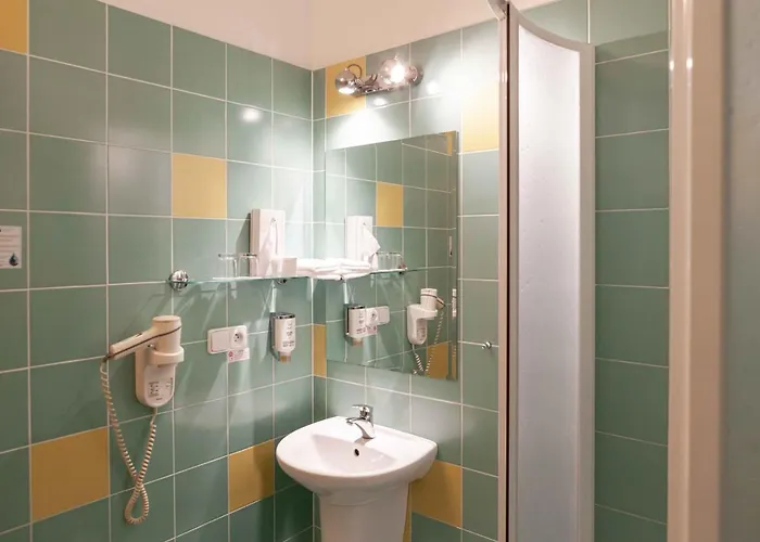 Hotel Equitana 4*
