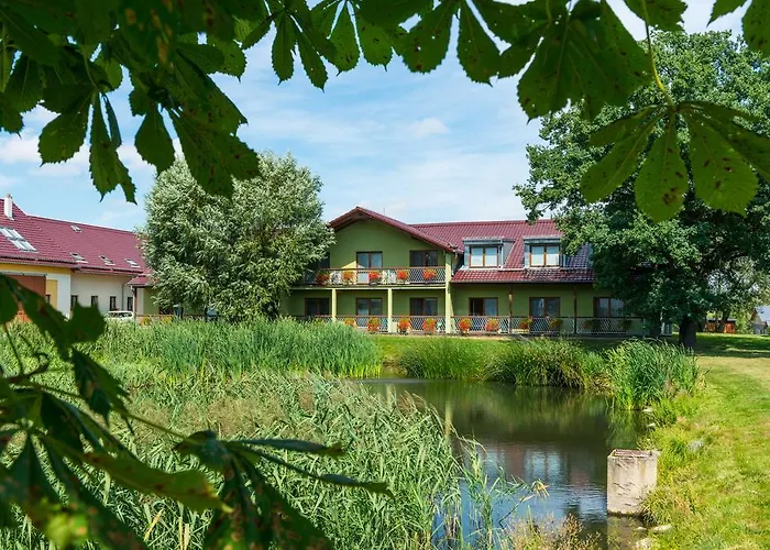 Equitana Hotel 4*