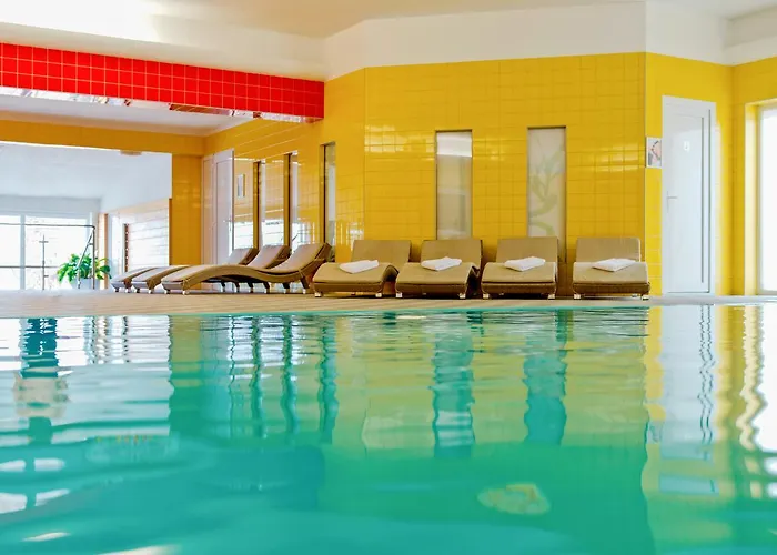 Hotel Equitana 4*